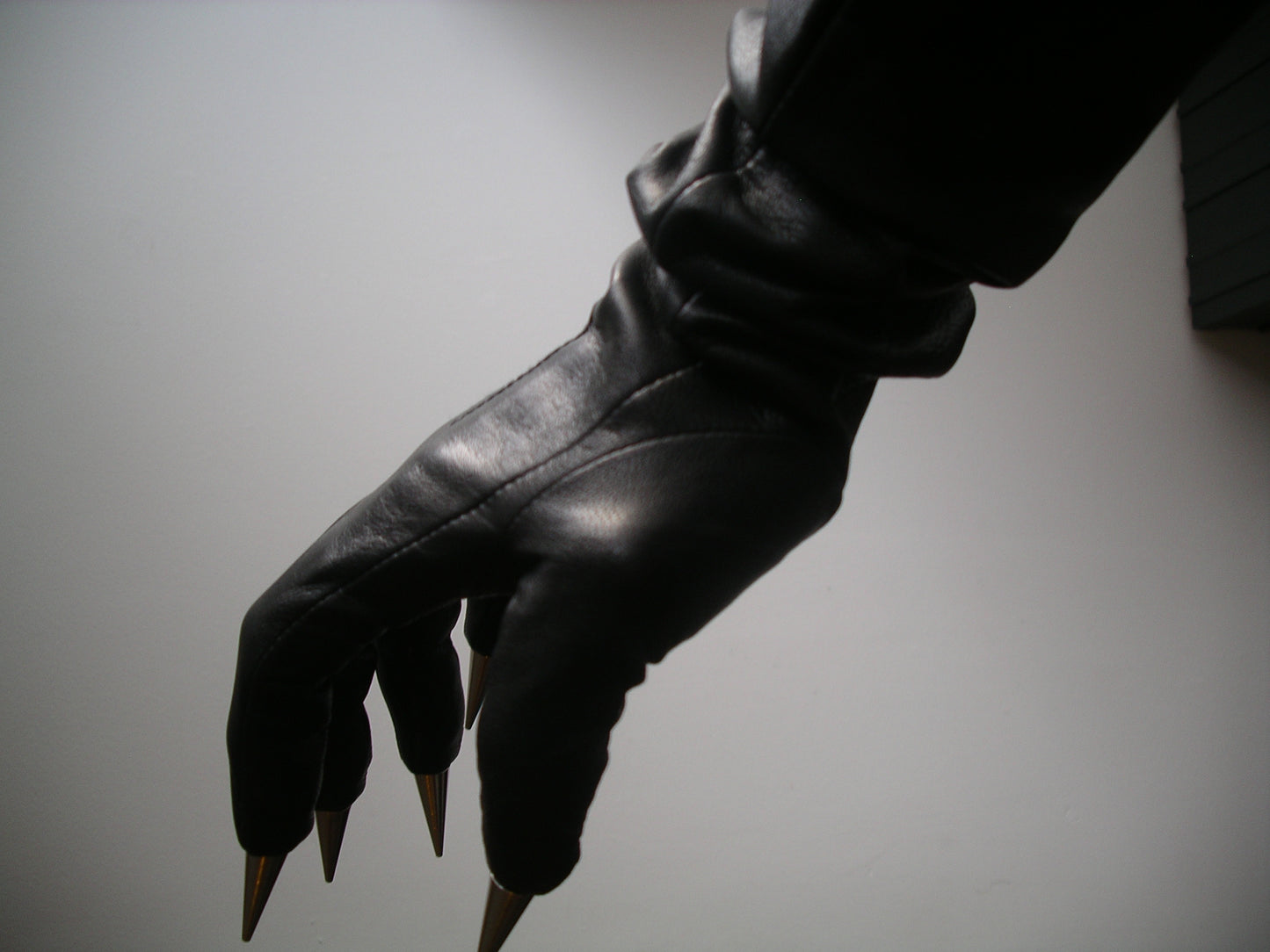 Gant acéré noir